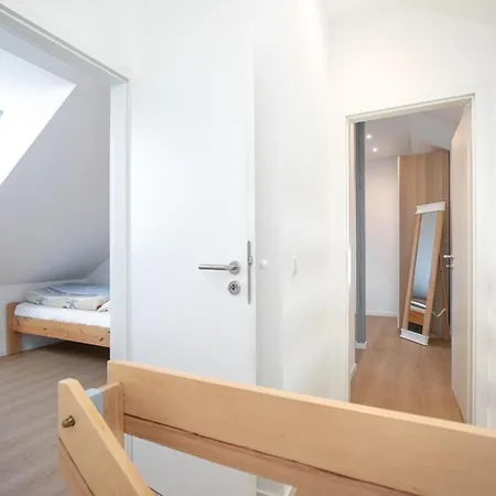 Rosengarten Am Feldrand Tatil Evi Lenste