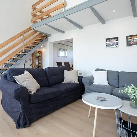 Holiday home Rosengarten Am Feldrand